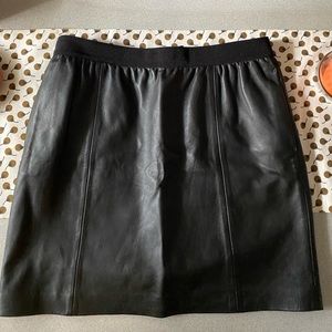 Women’s Loft Faux Leather Skirt - size 6